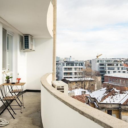 City View Apartment With Private Balcony Bucarest Esterno foto