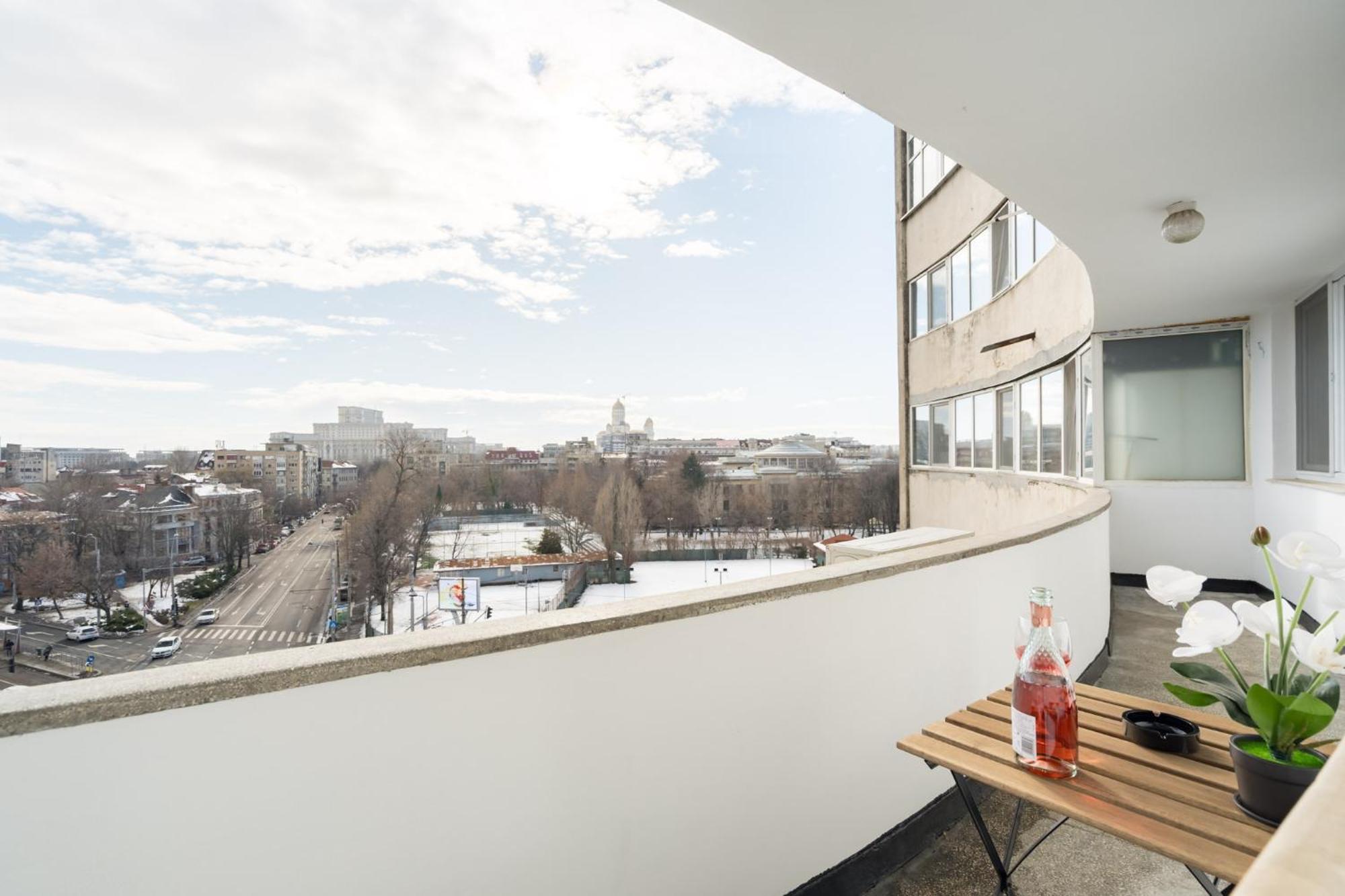 City View Apartment With Private Balcony Bucarest Esterno foto