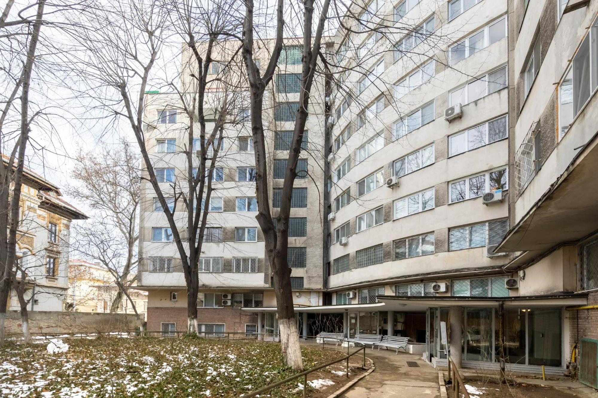City View Apartment With Private Balcony Bucarest Esterno foto